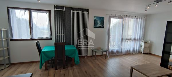 Appartement T1 40 m2 avec balcon, cave et parking couvert.