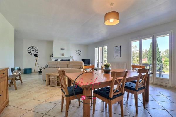 maison de famille, 6 chambre sur terrain clos arboré