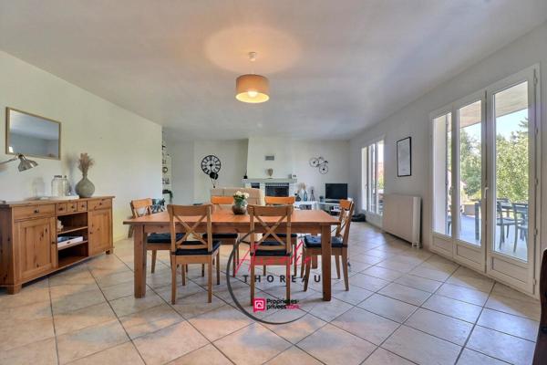 maison de famille, 6 chambre sur terrain clos arboré