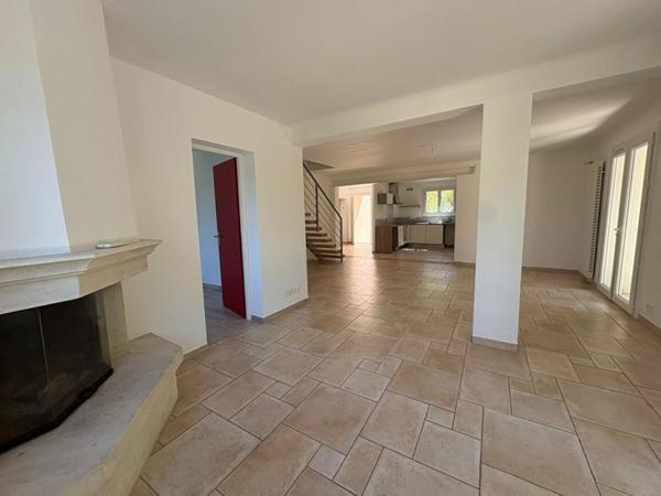 Belle villa sur les hauteurs de Pernes Les fontaines