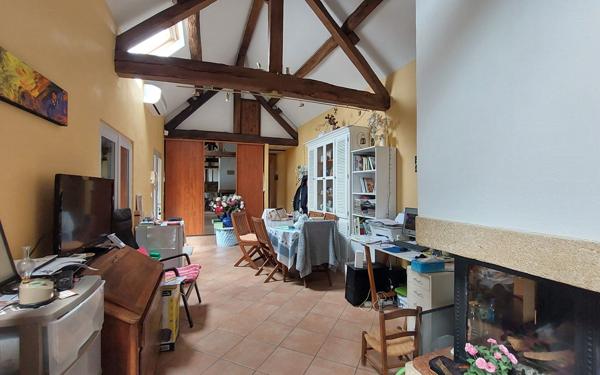 Maison à vendre    5 pièces • 152 m2 Parville