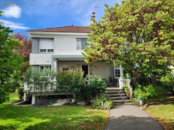 Maison à vendre à La Flèche dans la Sarthe (72200), ref : 1210