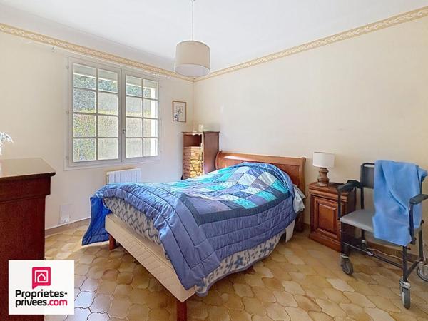 Rians Villa T4 sur 765 m²  au calme à pied du village