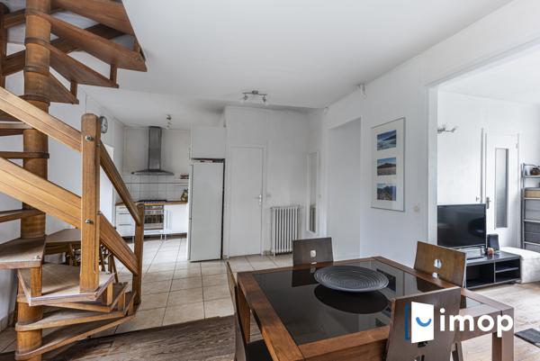 RERA LA VARENNE. Potentiel important. En bon état.