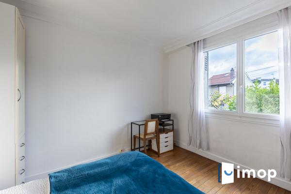 RERA LA VARENNE. Potentiel important. En bon état.