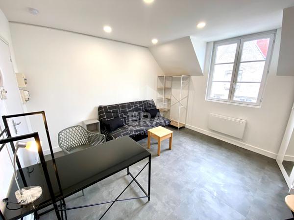 STUDIO MEUBLE A LOUER - BLOIS - HYPERCENTRE-VILLE, PROCHE TOUTES COMMODITES