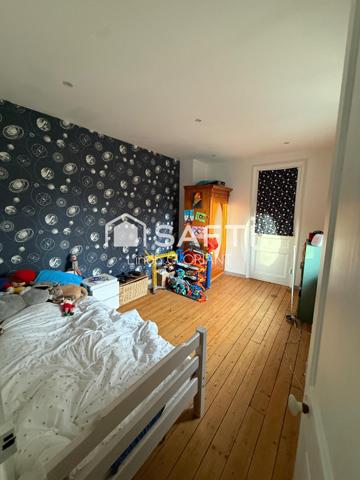 Maison 5 chambres-jardin-terrasse-stationnement privatif fermé