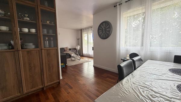 Appartement 4 pièces 2 chambres à louer à Evry Courcouronnes - 67 m² avec parking et cave