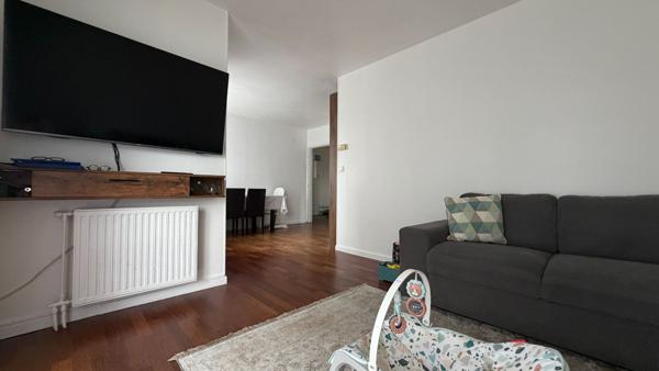 Appartement 4 pièces 2 chambres à louer à Evry Courcouronnes - 67 m² avec parking et cave