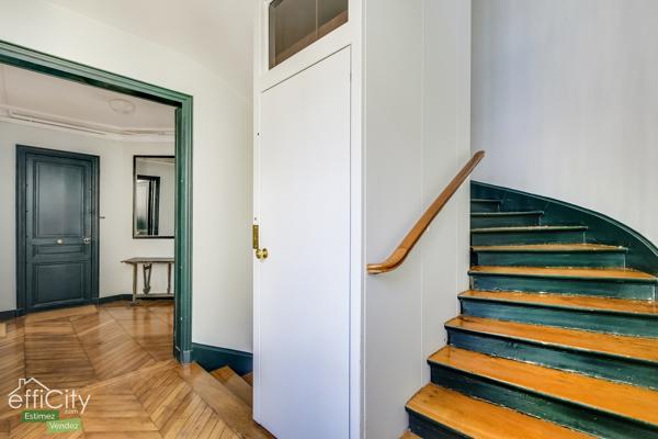Appartement
         3 pièces
        - 64 m² 865 000 € *