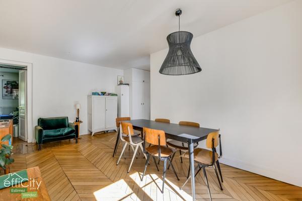 Appartement
         3 pièces
        - 64 m² 865 000 € *