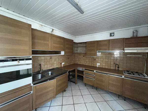 Amarre à HAUTMONT (59330)