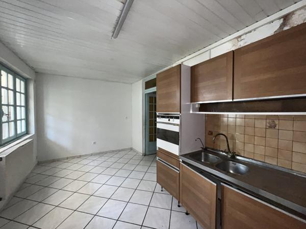 Amarre à HAUTMONT (59330)