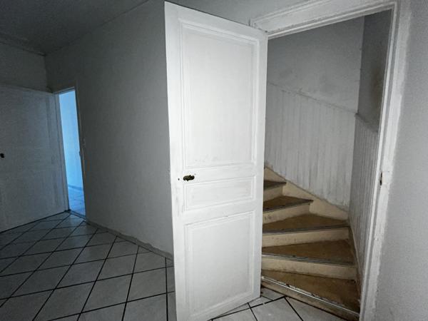 Amarre à HAUTMONT (59330)