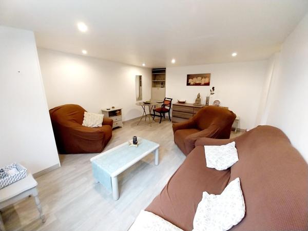 Maison à JONZAC 17500, 17500 - 7 pièces 160m²