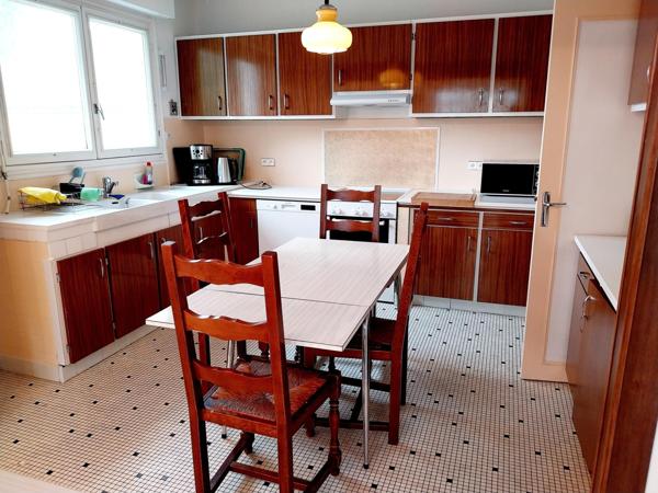 Maison à JONZAC 17500, 17500 - 7 pièces 160m²