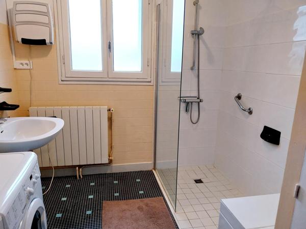 Maison à JONZAC 17500, 17500 - 7 pièces 160m²