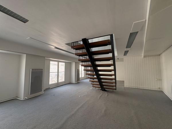 Bureaux à vendre 146 m2 Orleans rue Jeanne d'Arc