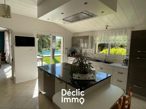 Vente villa Chatelaillon plage, 350m² 11 pièces 1 490 000€ avec piscine