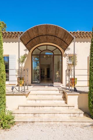 Maison avec piscine Saint-Marc-Jaumegarde