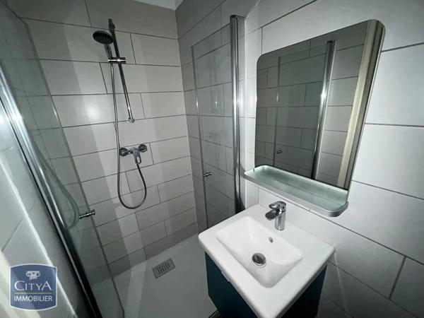 Appartement à louer 2 pièces 28.01m²