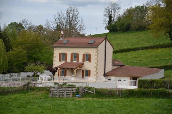 Dpt Saône et Loire (71), à vendre LA CLAYETTE PROCHE - maison P4 de 102 m² - Terrain de 527 m² -