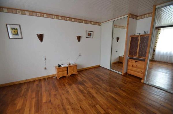 Dpt Saône et Loire (71), à vendre LA CLAYETTE PROCHE - maison P4 de 102 m² - Terrain de 527 m² -