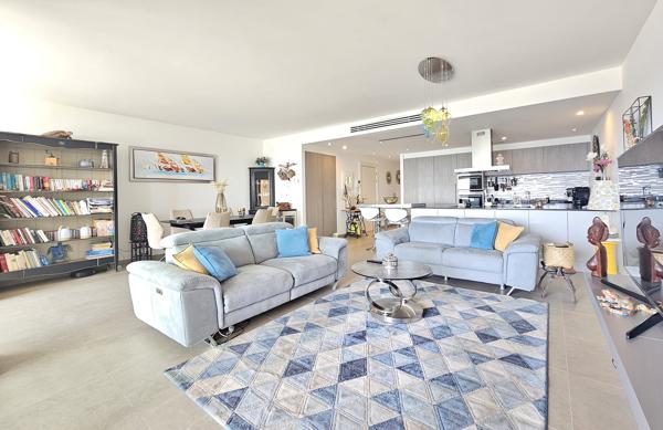 RIVE SUD Agosta Plage - Superbe T3 traversant vue mer + Garage Albitreccia (20128)