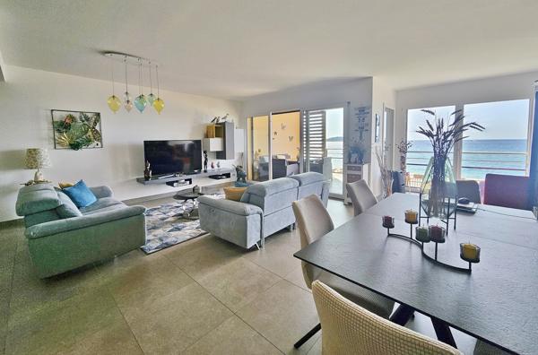 RIVE SUD Agosta Plage - Superbe T3 traversant vue mer + Garage Albitreccia (20128)
