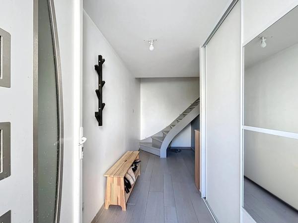 Maison de village 149m2 - 3 chambres - au calme avec grande terrasse et vue dégagée