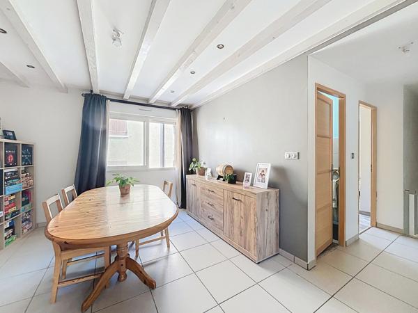 Maison de village 149m2 - 3 chambres - au calme avec grande terrasse et vue dégagée