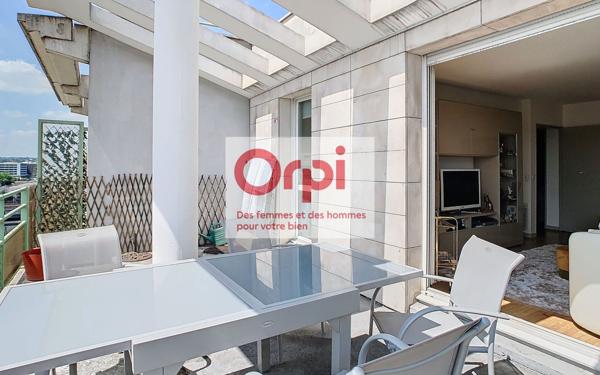 Appartement à vendre    3 pièces • 66,06 m2 Issy-les-Moulineaux