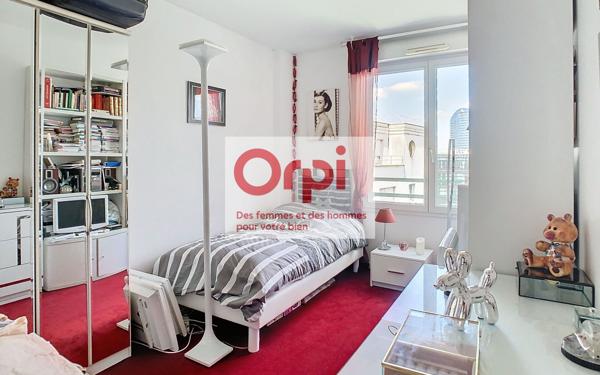 Appartement à vendre    3 pièces • 66,06 m2 Issy-les-Moulineaux