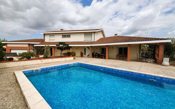 Maison à vendre    6 pièces • 254 m2 Tournefeuille