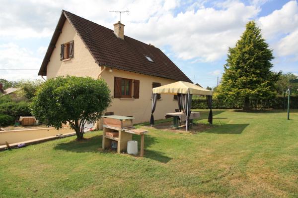 Maison 4 chambres, 140 m² sur un terrain de 1700 m².