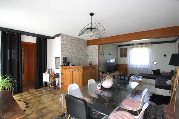 Maison 4 chambres, 140 m² sur un terrain de 1700 m².