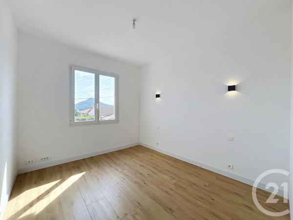 Maison à vendre  6 pièces - 147,49 m 2   MANDELIEU LA NAPOULE  - 06