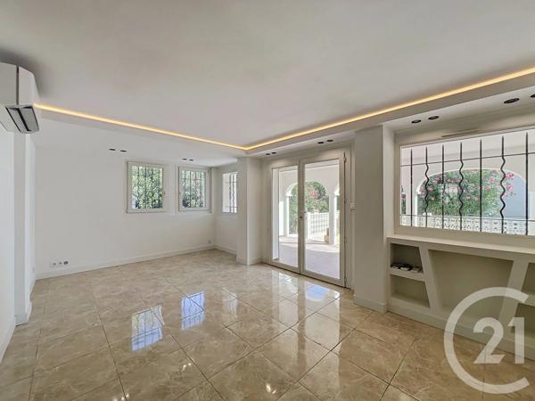 Maison à vendre  6 pièces - 147,49 m 2   MANDELIEU LA NAPOULE  - 06