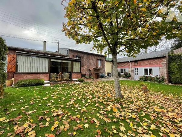 A VENDRE Ensemble immobilier comprenant; une maison de 87,43 M² et un garage de 575,87M²
Pour o...