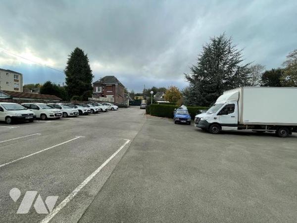 A VENDRE Ensemble immobilier comprenant; une maison de 87,43 M² et un garage de 575,87M²
Pour o...