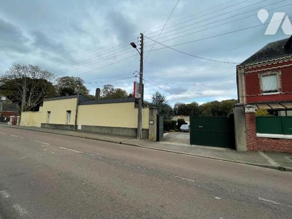 A VENDRE Ensemble immobilier comprenant; une maison de 87,43 M² et un garage de 575,87M²
Pour o...