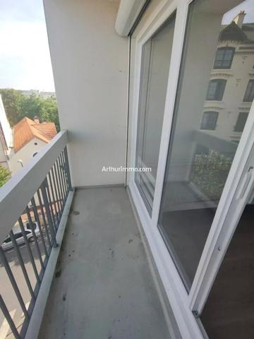 Location                                                      Appartement
                        
                     1 pièces                      15 m2                     à Saint-Maur-des-Fossés