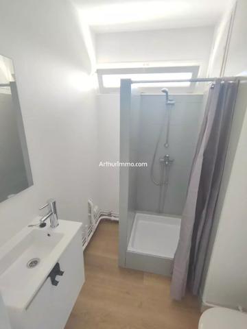 Location                                                      Appartement
                        
                     1 pièces                      15 m2                     à Saint-Maur-des-Fossés