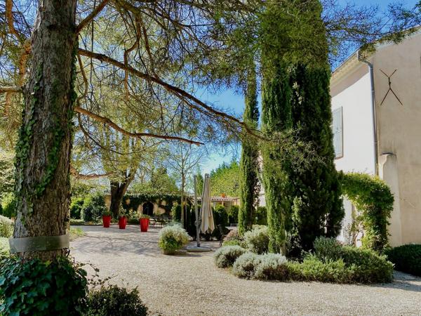 PROPRIETE 410 M2