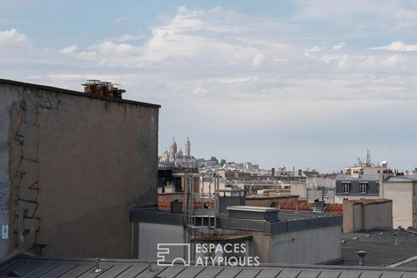 Studio rénové en dernier étage avec vue sur Sacré Coeur et Tour Eiffel