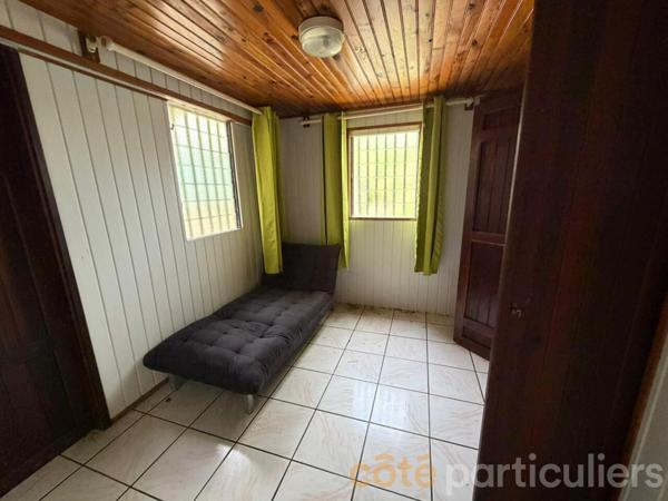 Vente Maison80 m² - 3 Pièces - SAINT JOSEPH (97480)