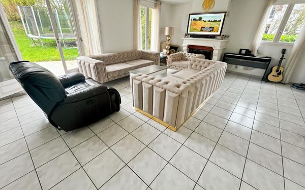 Maison à vendre    7 pièces • 150,31 m2 Courdimanche