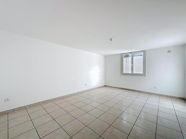 maison 7 pièces - 1400 m2 de terrain