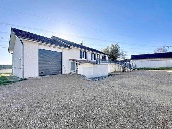 maison 7 pièces - 1400 m2 de terrain