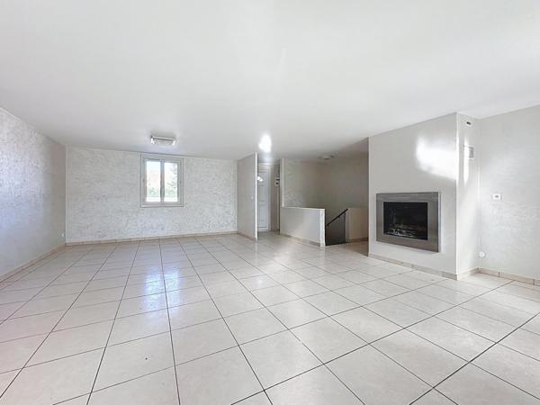 maison 7 pièces - 1400 m2 de terrain